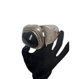 ZARA Articulated Metal Chunky Silver Tone Bracelet with Black Resin Stone